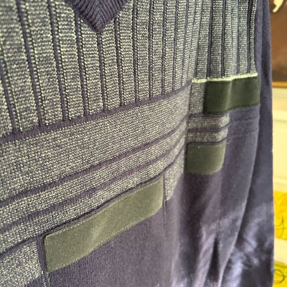 Chaps V-Neck Sweater in Navy and Charcoal Size 38-40 - Picture 10 of 16